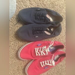 2 pairs of vans size 7 women